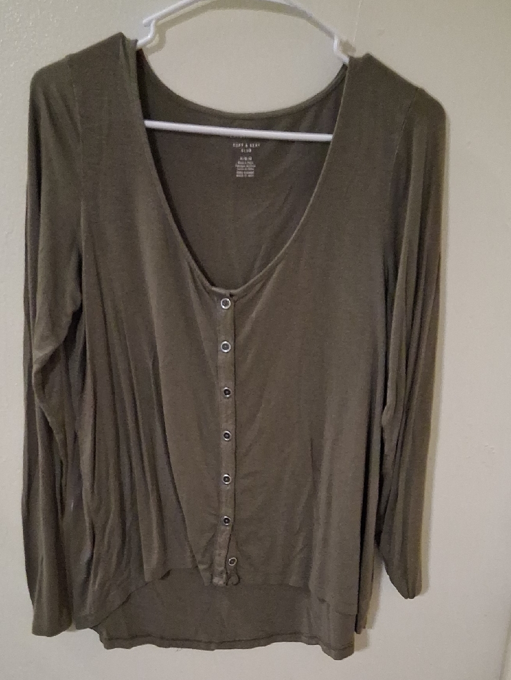 American Eagle Outfitters Olive Button-Front Long-Sleeve Top
